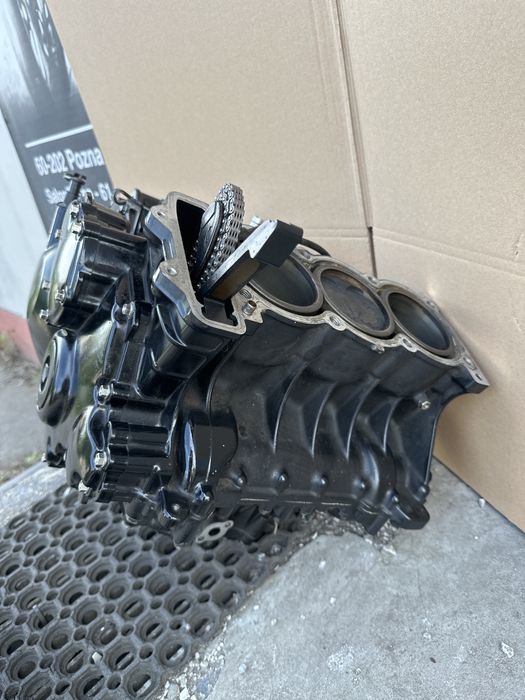Triumph tiger 900 silnik głowica
