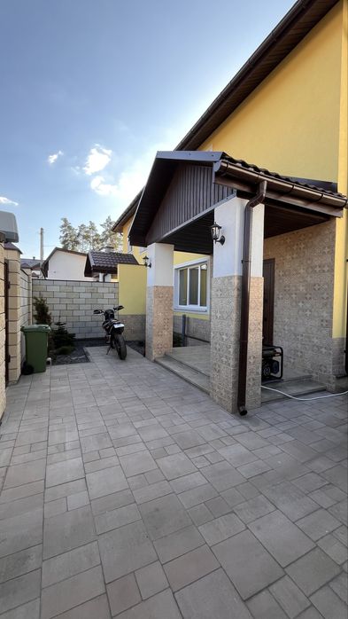 Сучасний дуплекс з ремонтом в Лісовій Бучі