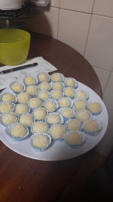 Faço docinhos de festa