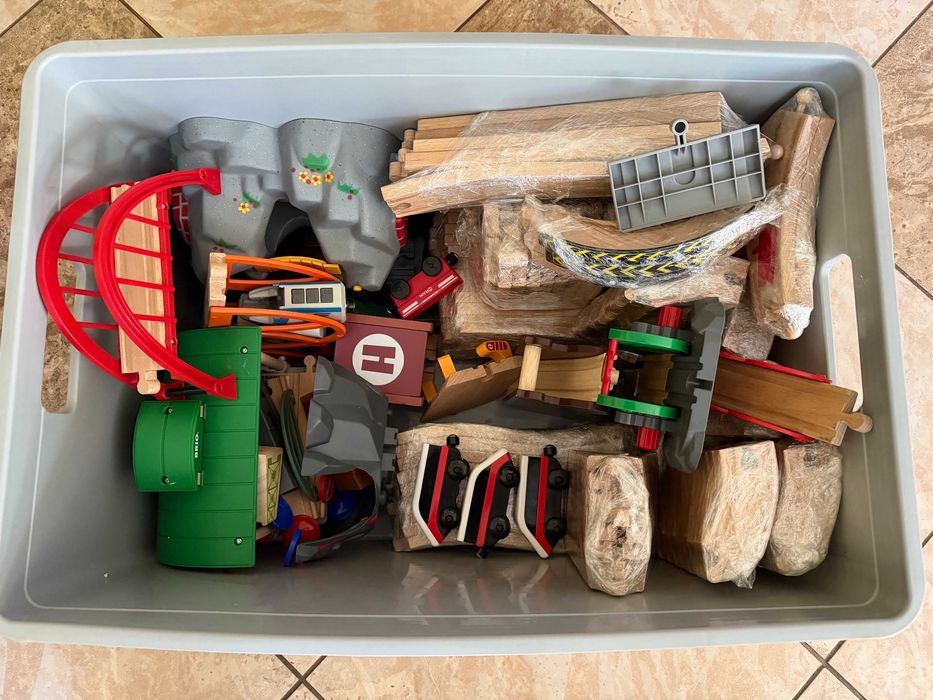 Kolejka z torami IKEA i BRIO - używana
