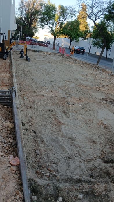 Trabalhol de giratória escavadora para obras de construção civil l