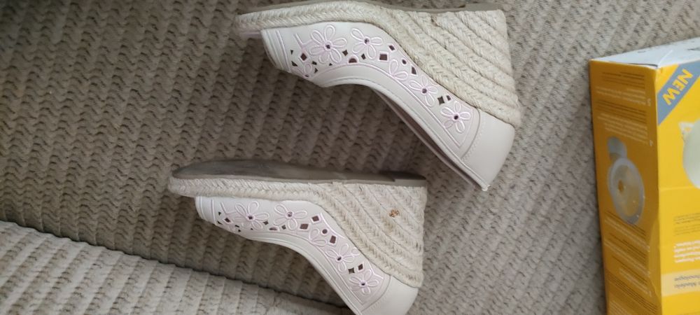 Espadryle koturn 40 ażurowe haft