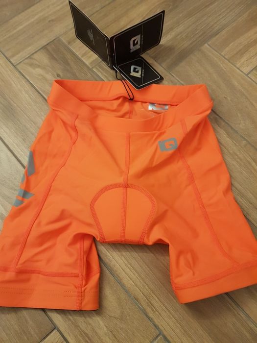 Spodenki na rower z wkładką żelową rozm 158. Nowe z metką Nowe z metką