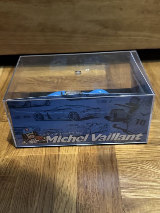 Vendo miniatura Vaillante Le Mans