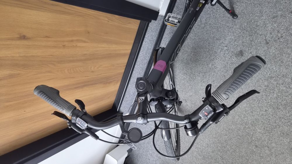 Sprzedam Rower Kross Trans 8.0 , rozmiar ramy M 17, kola 28", Mielec