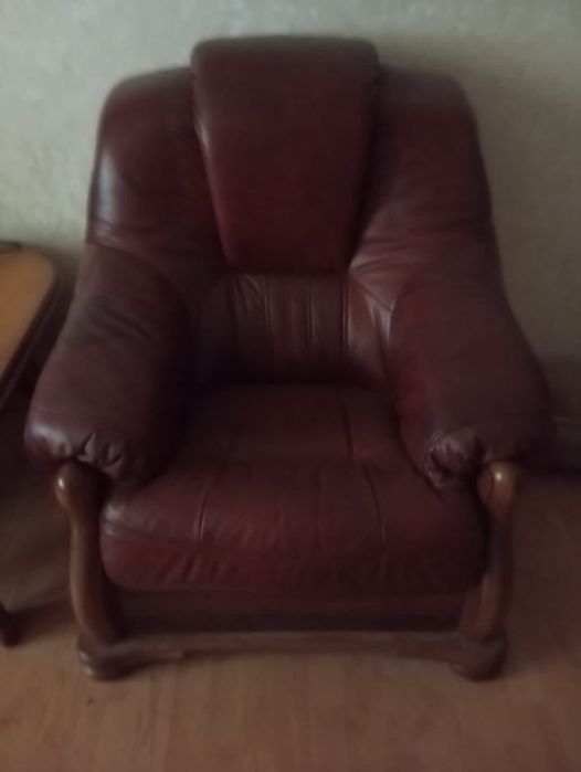 Диван и два кресла