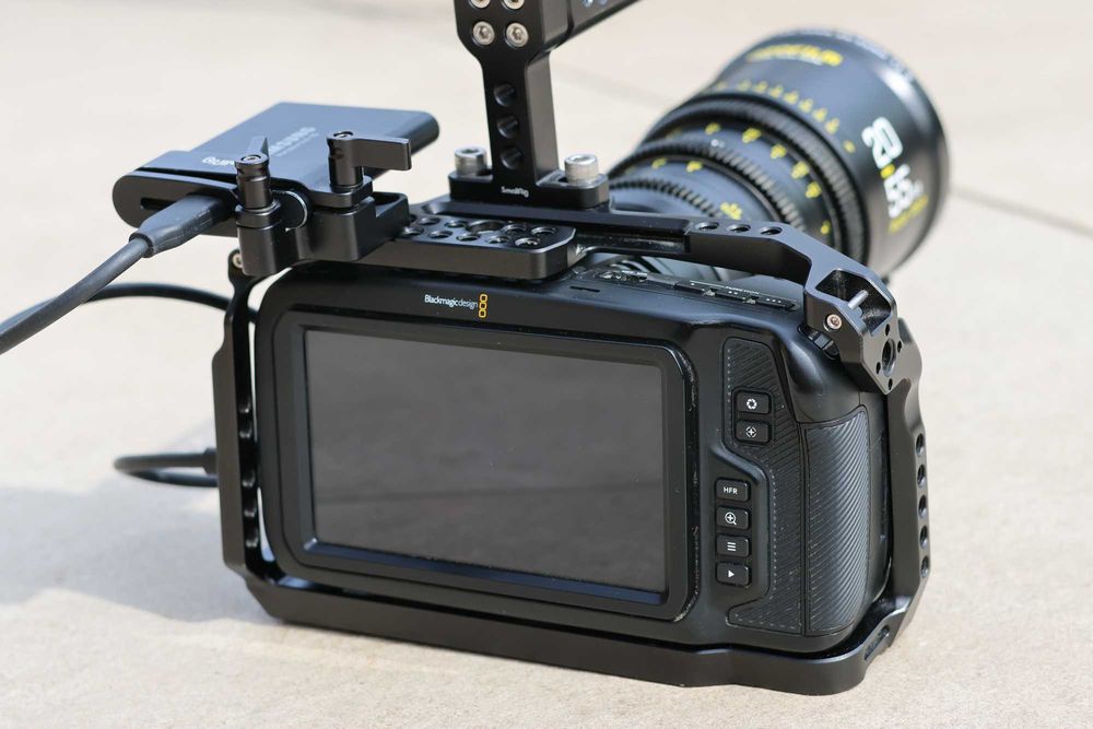 Blackmagic Pocket Cinema Camera 6K + DZOFilm Pictor 20–55 T2.8 + SSD 1 TB + SmallRig