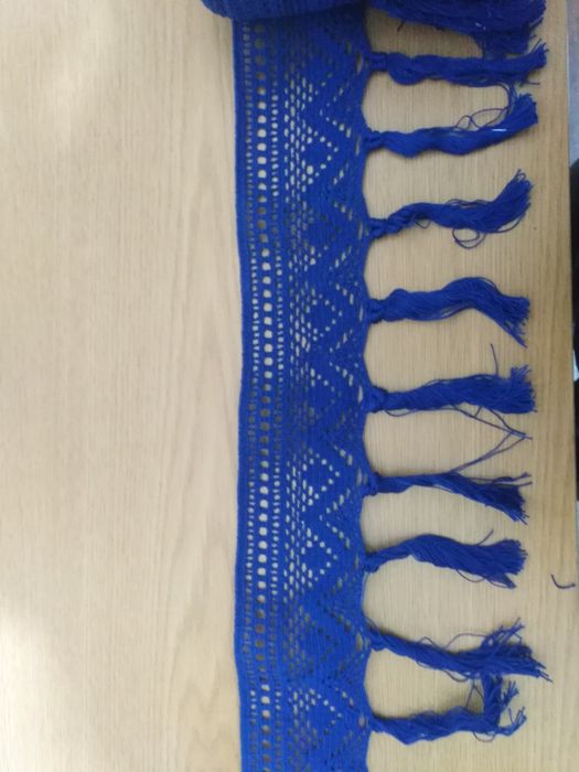 Renda em azul ou vermelha