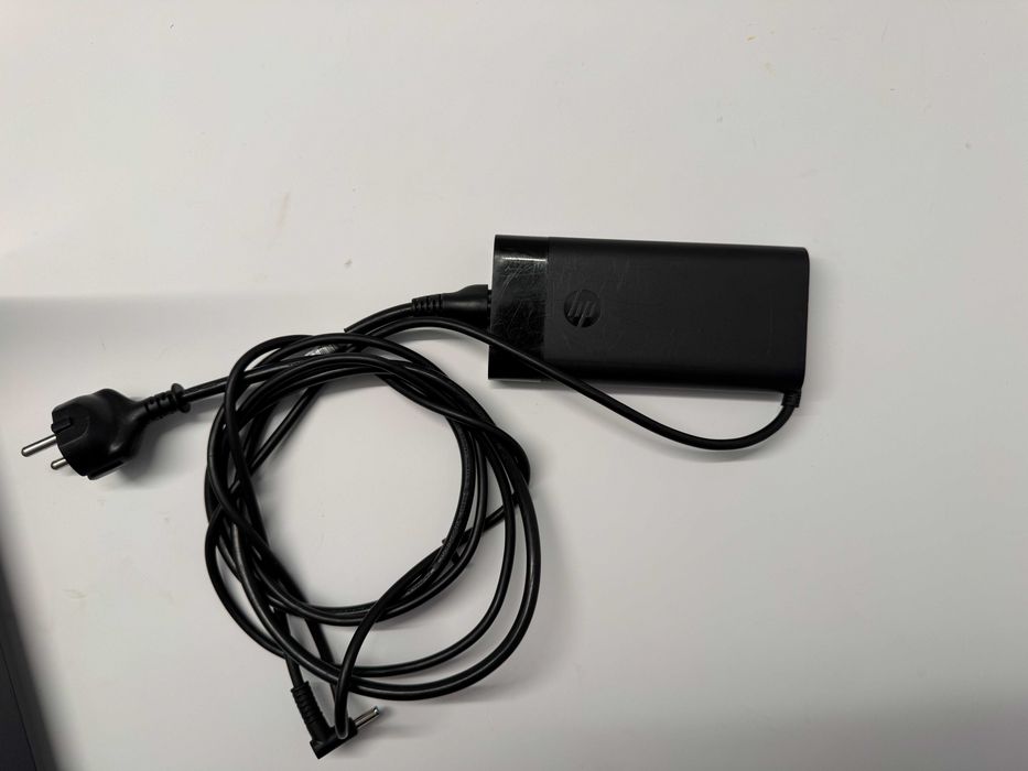 HP Victus Gaming 15 | Ryzen 5 | 16GB RAM | RTX 2050 | 512GB SSD