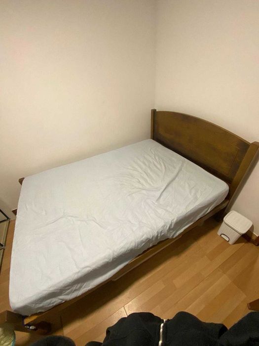 Estrutura de cama (sem colchão)