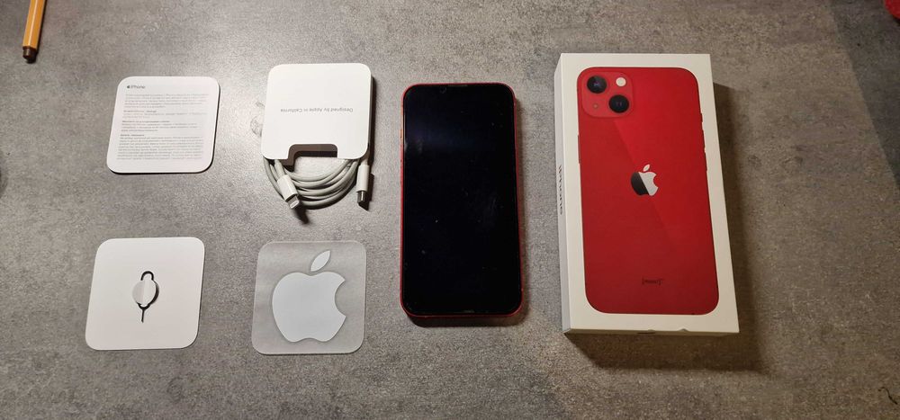 iPhone 13 czerwony, 128GB, stan idealny, kompletny zestaw,