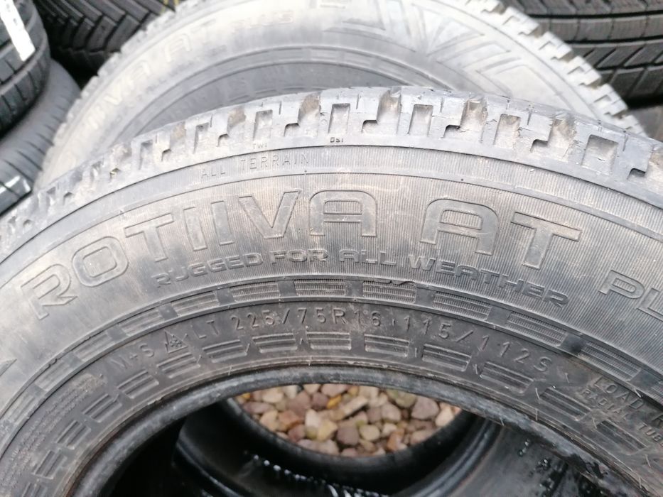 225/75/16 Nokian wielosezonowe