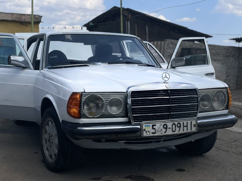 Продам мерседес бенз 123