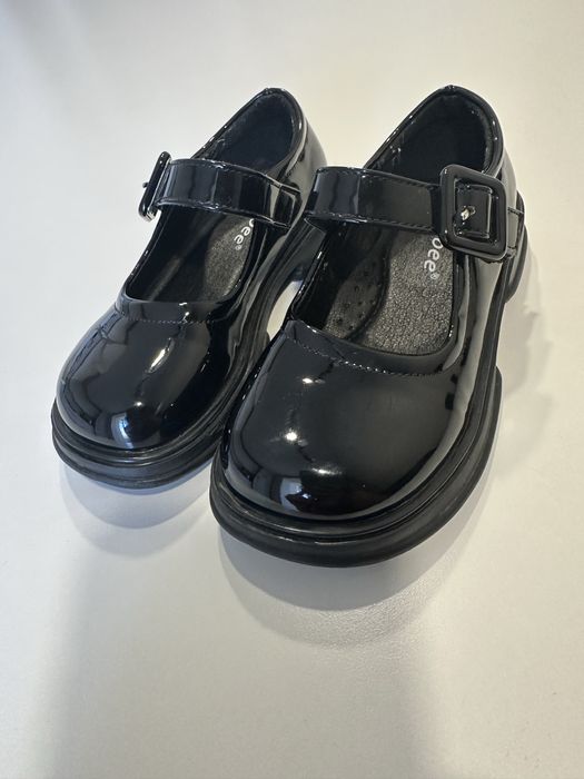 Туфлі для дівчинки розмір 28