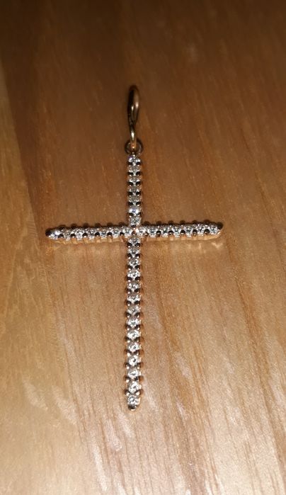 золотий хрестик з діамантами,крестик с бриллиантами