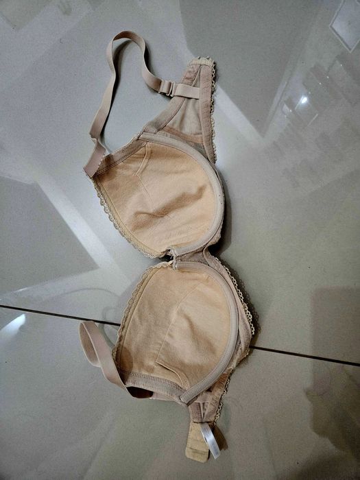 Biustonosz Esotiq, rozm.65G, bezowy, usztywniony, jak nowy