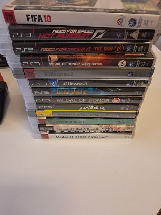 Playstation 3 na caixa + jogos