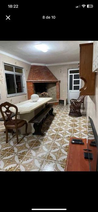 Arrendo quarto disponível em moradia T4 térrea com quintal, zona de Pinhal Novo