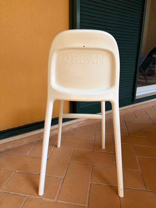 Cadeira de criança alta
