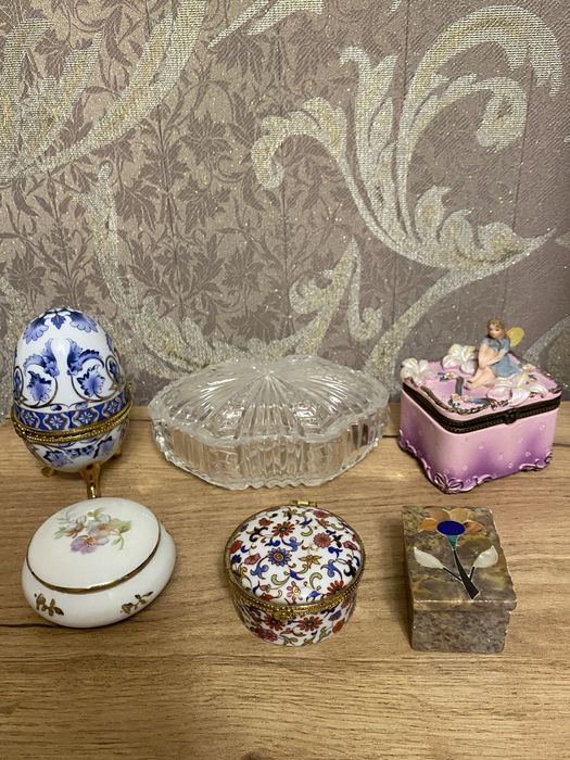 Таблетница, шкатулка, пудреница. Винтаж.