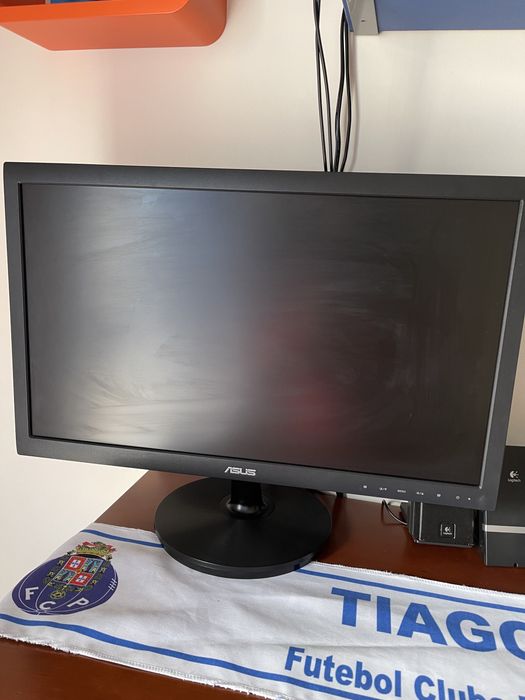 Asus Computer Like New + Logitech Speakers and Subwoofer64730082708482122