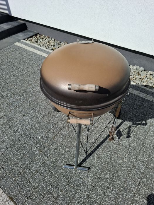 Grill węglowy ogrodowy