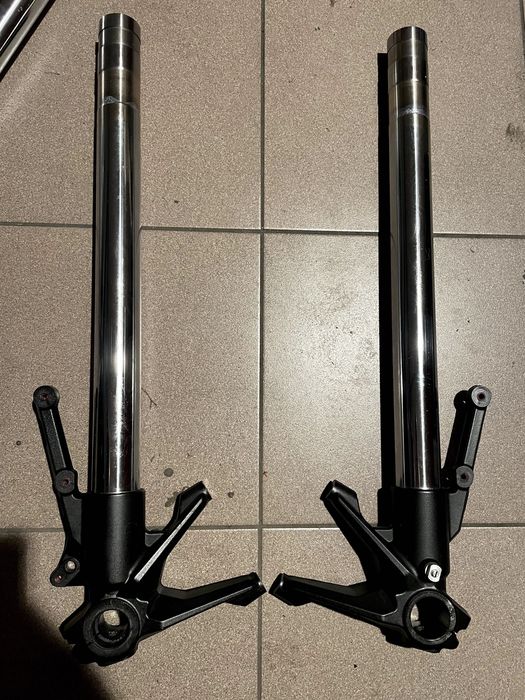 LAGA Goleń DUCATI Monster 937 21r Monster 821 zawieszenie AMORTYZATOR