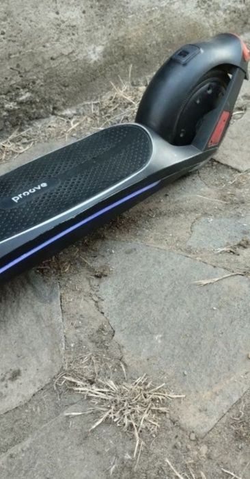 Продам електро самокат proove