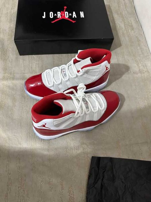 Jordan 11 Retro Cherry r.39