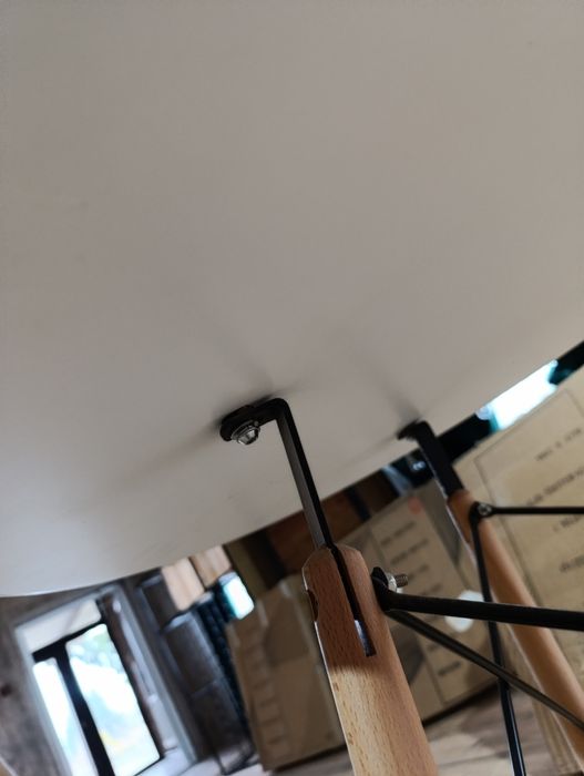 Стіл обідній круглий. Стіл. 80 см