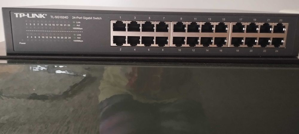 Excelente estado Switch - TP-Link TL-SG1024D de 24 portas