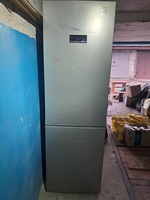 Холодильник  в робочому стані