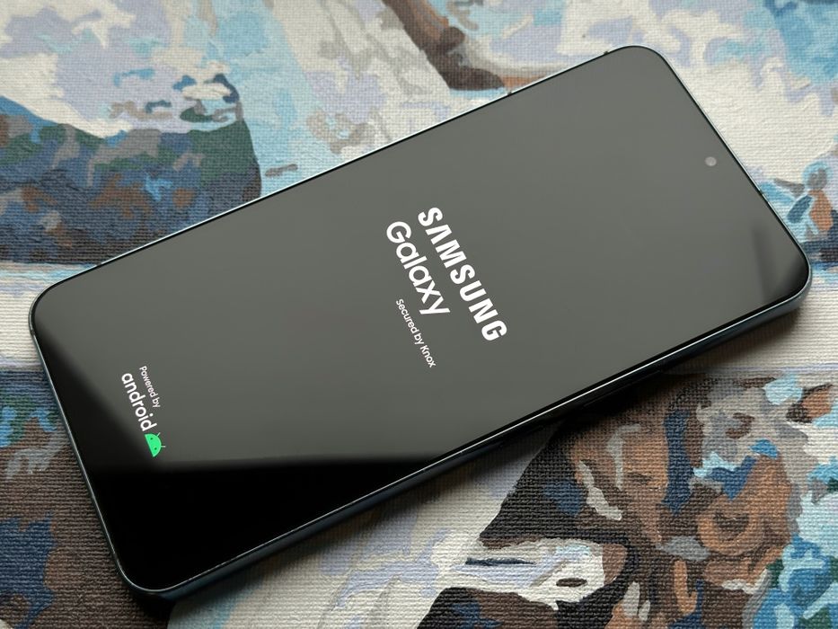 Samsung Galaxy S22 8/128