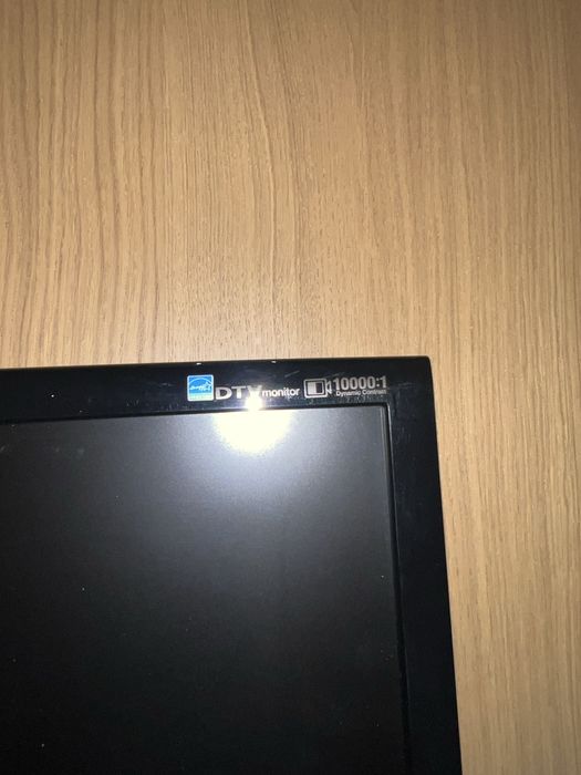 TV Samsung + Suporte