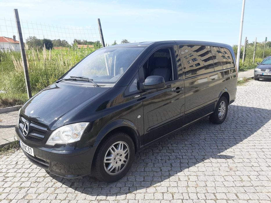 Fazemos transportes em Minibus (17 lugares) e van (9 lugares) - Porto