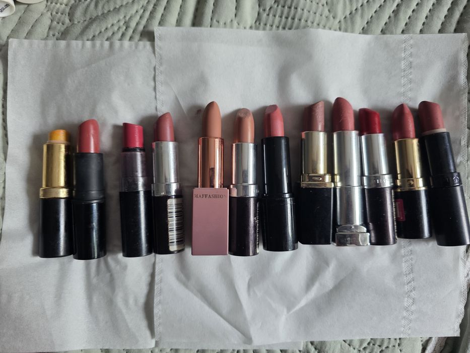 Pomadki rimmel maybelline