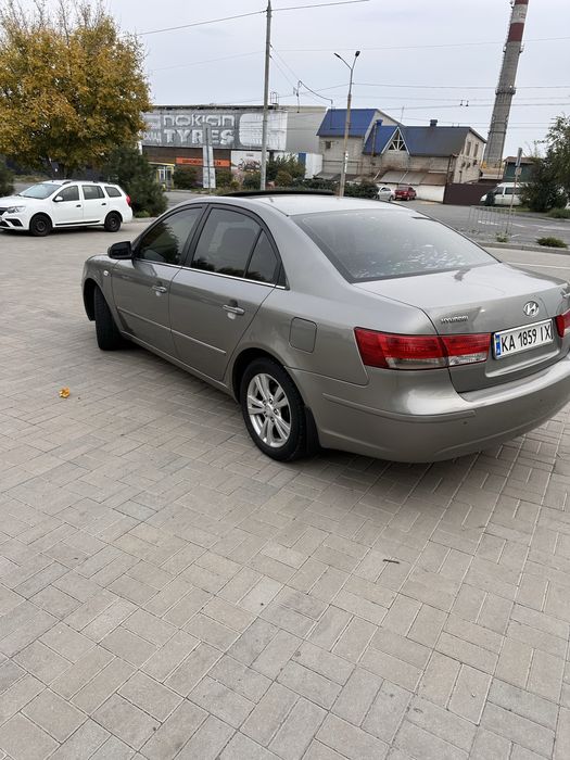 Hyundai Sonata 2.4газ/бенз 2008