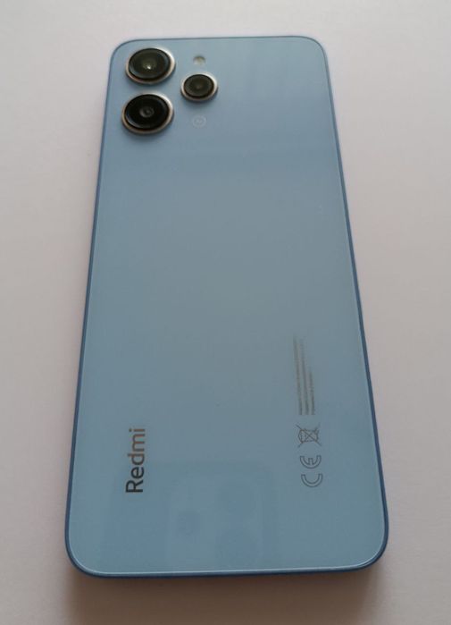 Продам телефон Xiaomi Redmi 12 8/256GB