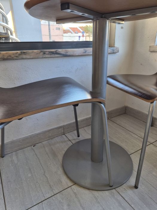 Cadeiras e mesas de Pastelaria