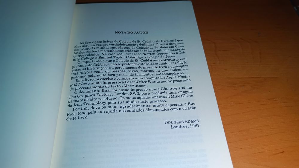 A agência de detectives holística