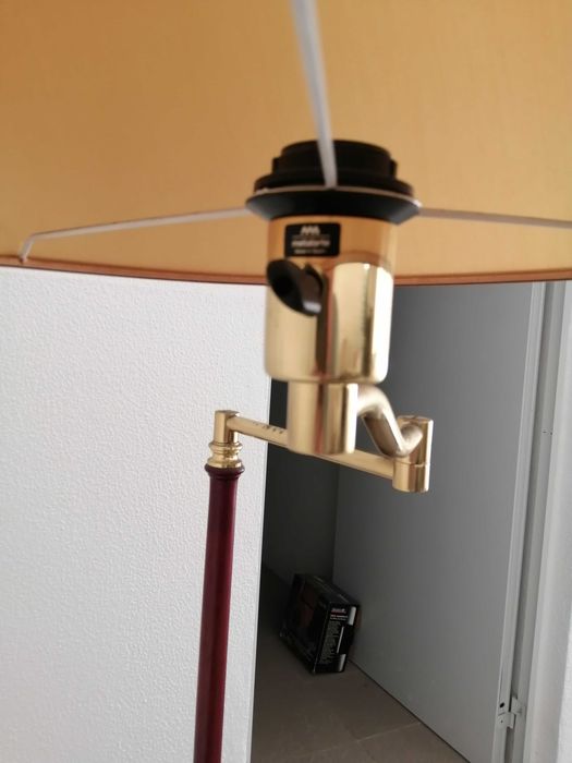 Candeeiro de pé alto, com abraço articulado (Vintage)