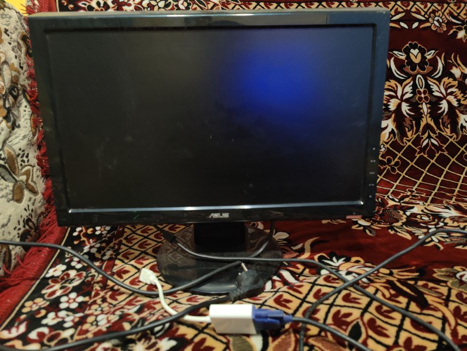 Монітор  до комп'ютера Asus