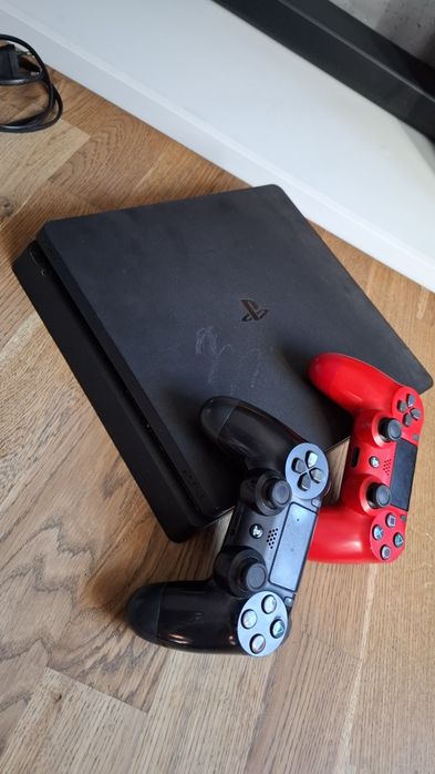 Konsola PlayStation4