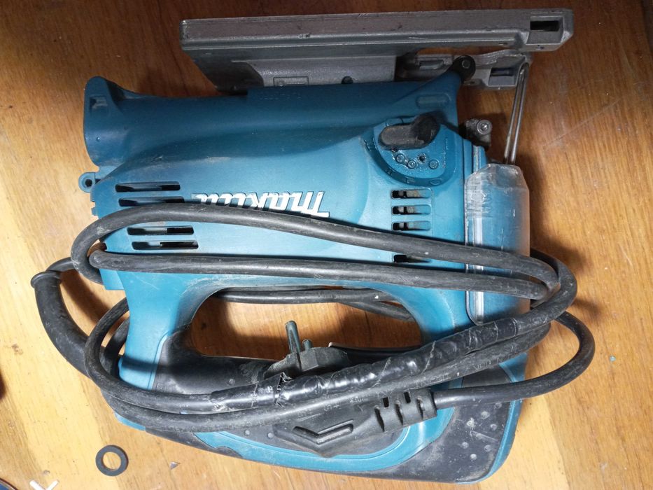 Электролобзик плэ-100 макита