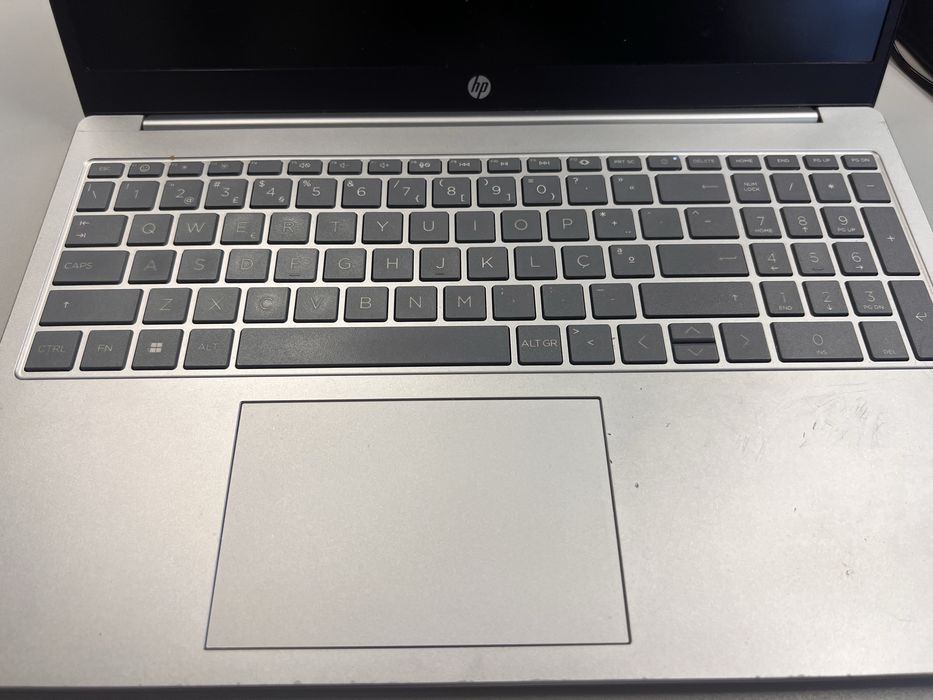 Portátil HP 15 - RÁPIDO E FIÁVEL