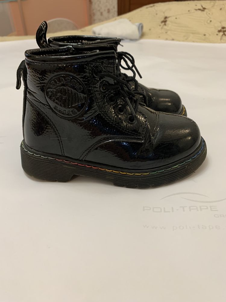 Dr. Martens 230 . Olx