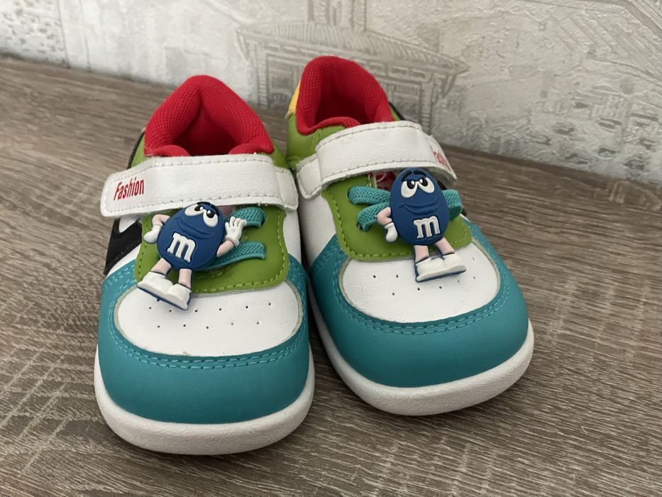 Деткие кросовки