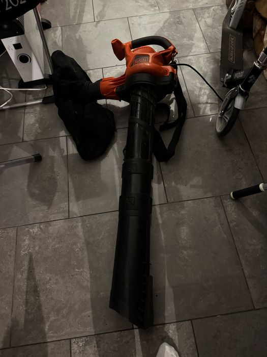 Dmuchawa do liści Black Decker