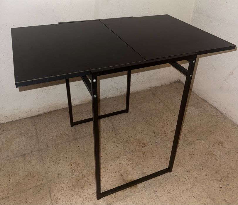 Mesa expansivel/rebativel ikea muddus preta 1 a 2 lugares