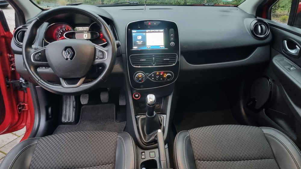 Renault clio 2017 Rok 0.9Tce Przebieg 74000